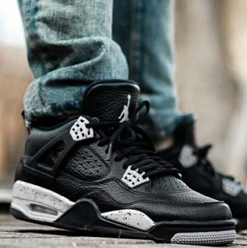 Air Jordan Retro 4 Oreos
